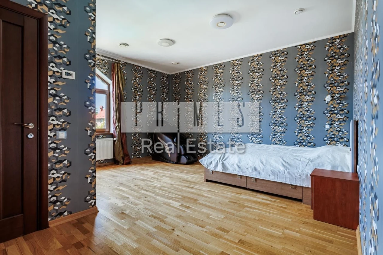 Sale: Independent Estate 5 rooms 250 sq m in the heart of the city - Street Haydamaka
