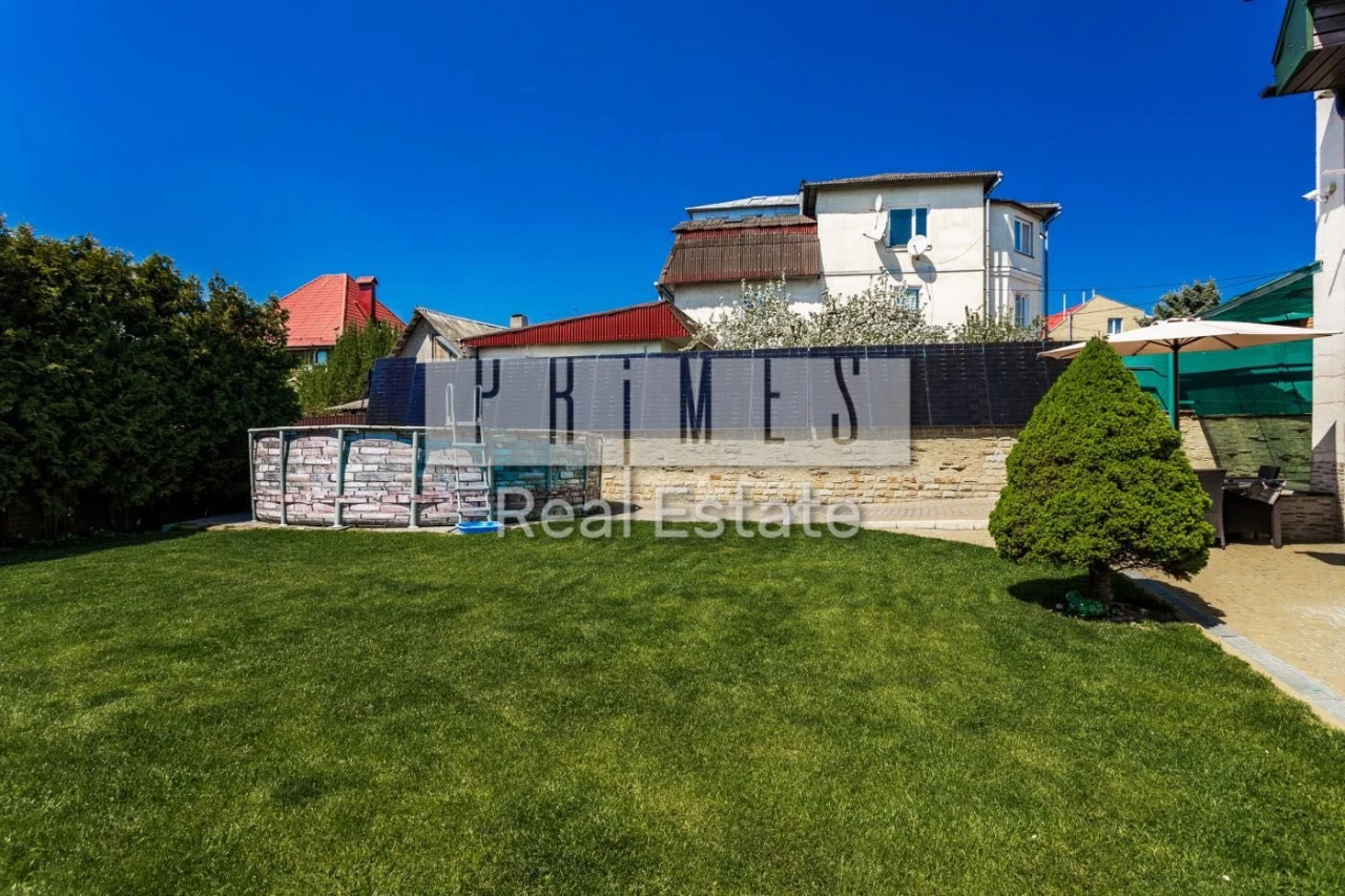 Sale: Independent Estate 5 rooms 250 sq m in the heart of the city - Street Haydamaka