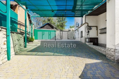 Sale: Independent Estate 5 rooms 250 sq m in the heart of the city - Street Haydamaka