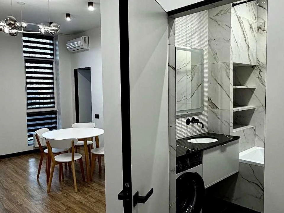 Apartment. Odesa, Dachna St.