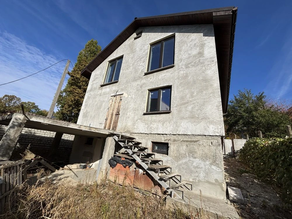 For Sale: House in Uzhhorod, Solovyna Street