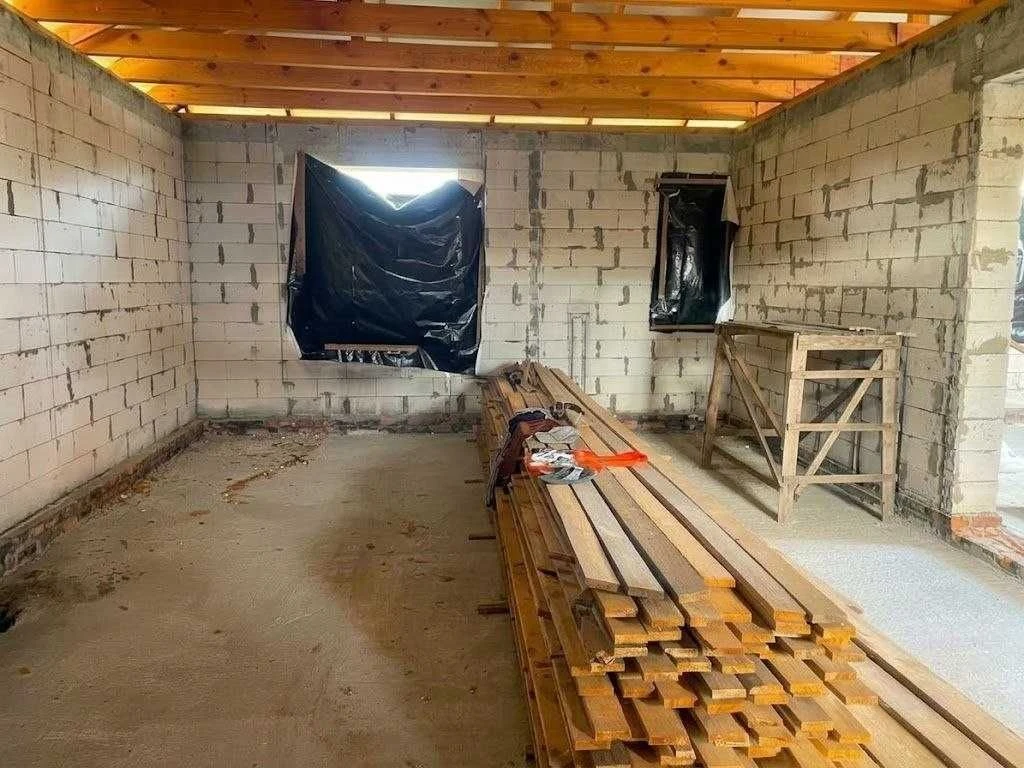For Sale: Detached House in a Quiet Location, Bobrovytsia