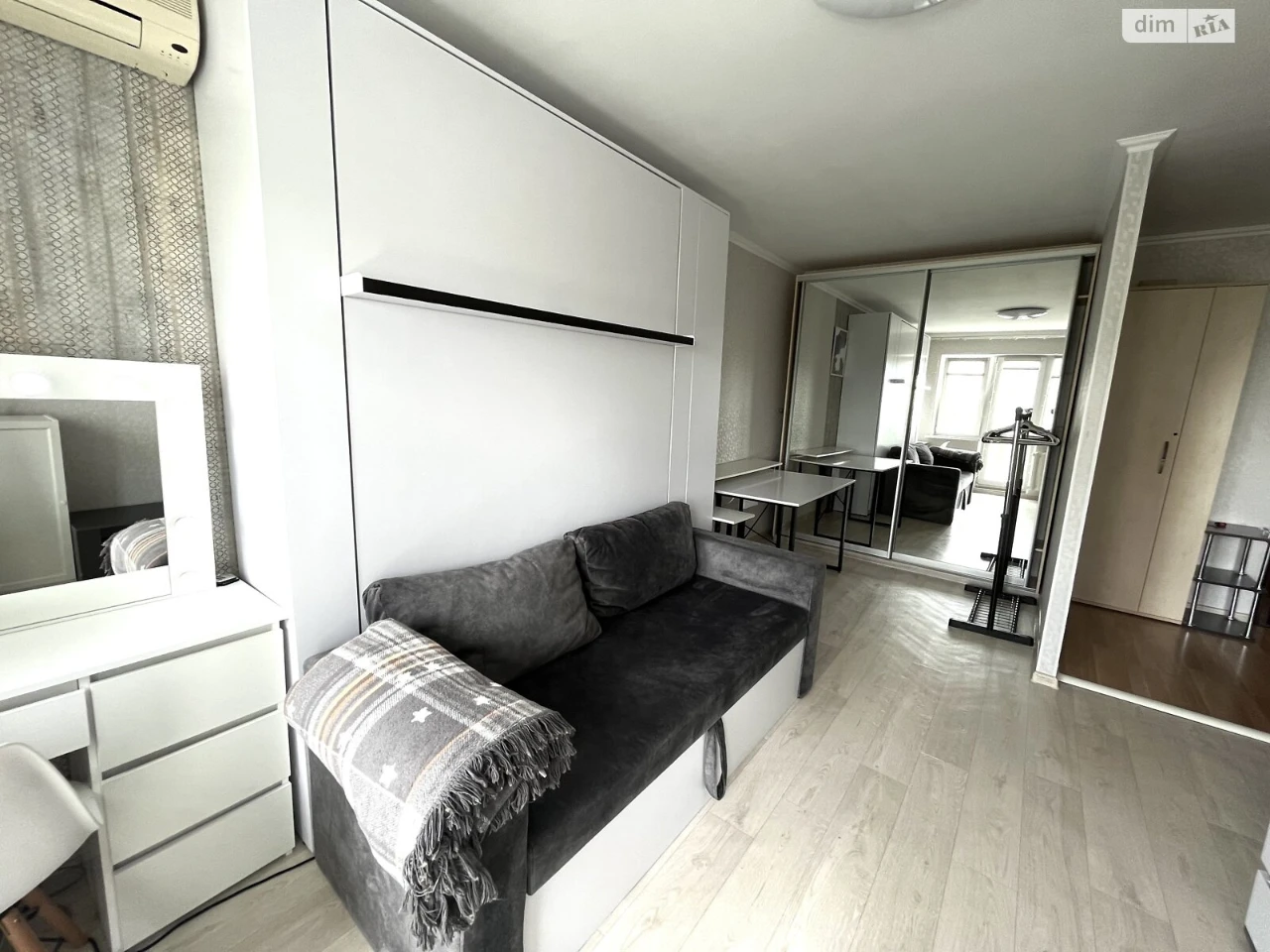 Apartment for Sale - Pereshotvanevyi Massiv