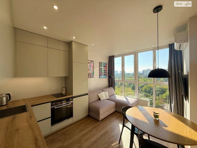 Apartment for Sale: Podilsky