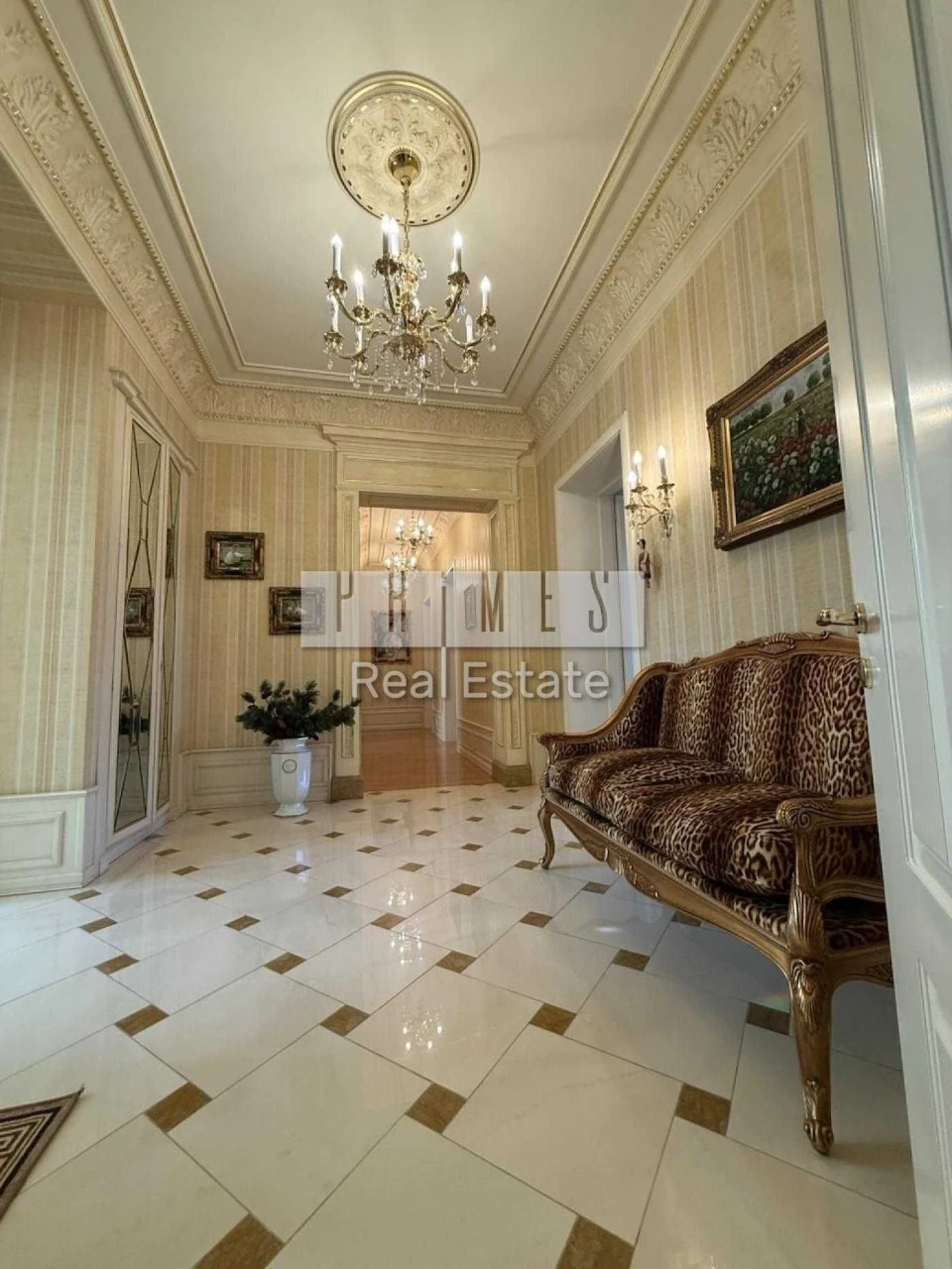 Продаж 3к квартири, вул. Терещенківська, буд.5, Центр