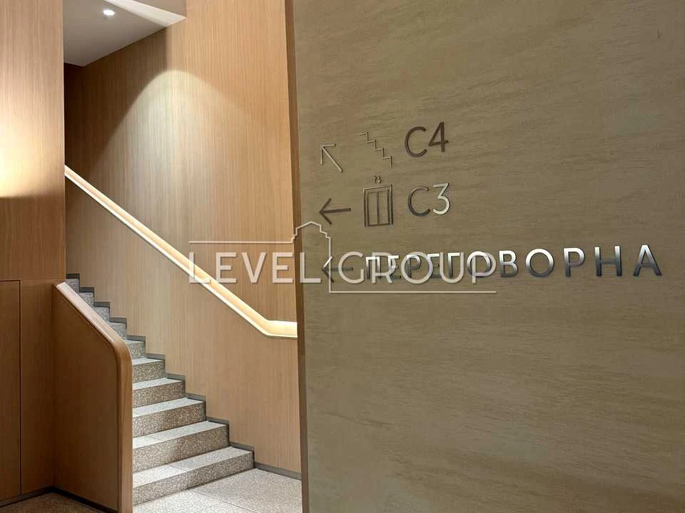 Apartment. Kyiv, Brestsky Prospect.