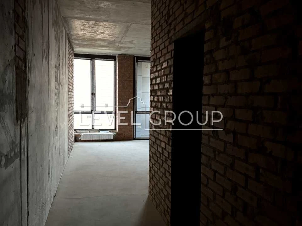 Apartment. Kyiv, Brestsky Prospect.