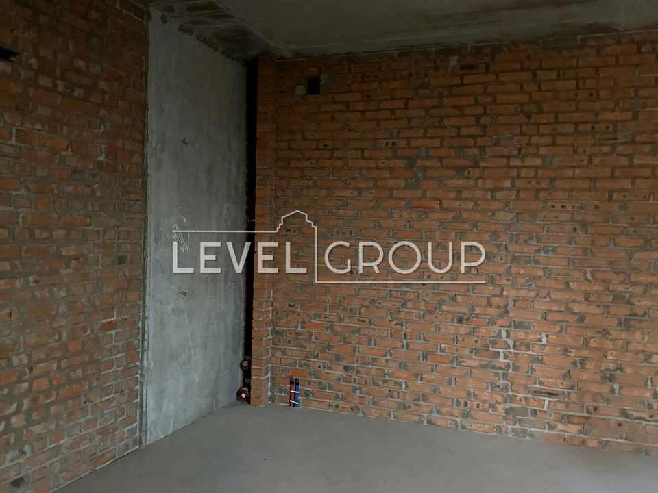 Apartment. Kyiv, Brestsky Prospect.