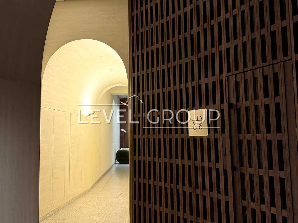 Apartment. Kyiv, Brestsky Prospect.