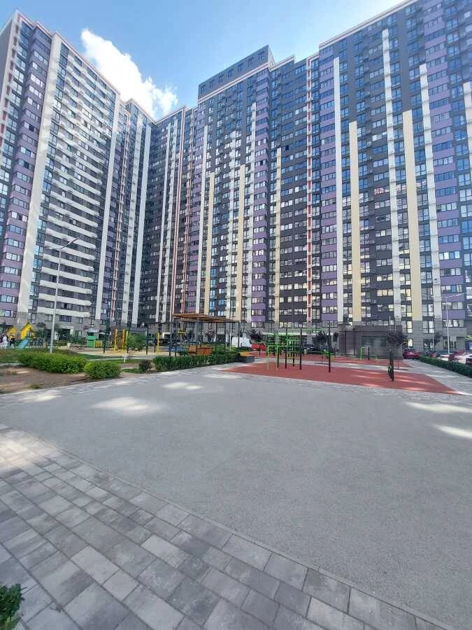 Продам 2-к квартиру Киев, Соломенский, Воздушных Сил просп,