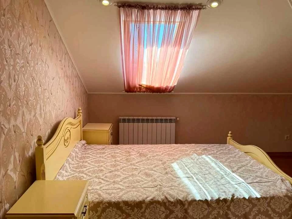 Apartment. Uzhgorod, Vyshneva st.