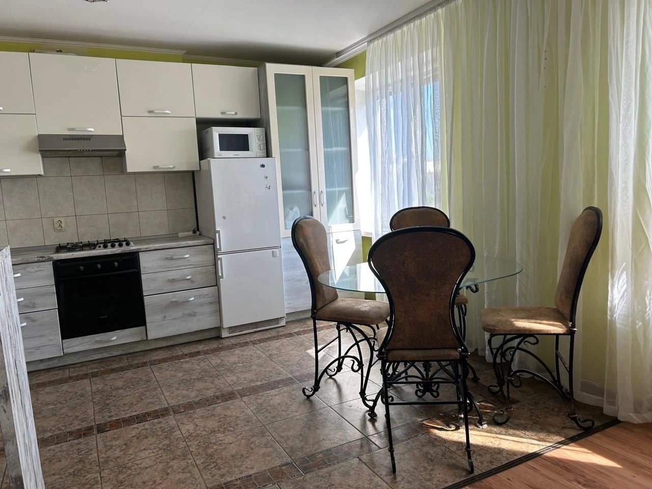 Продажа! Квартира 106 м²