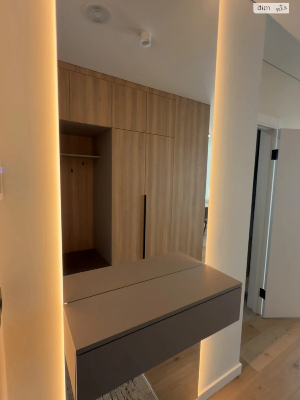 Long-Term Rental Apartment, Dniprodvyzh