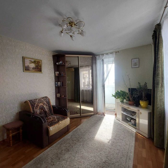 Продам квартиру на Леваневском