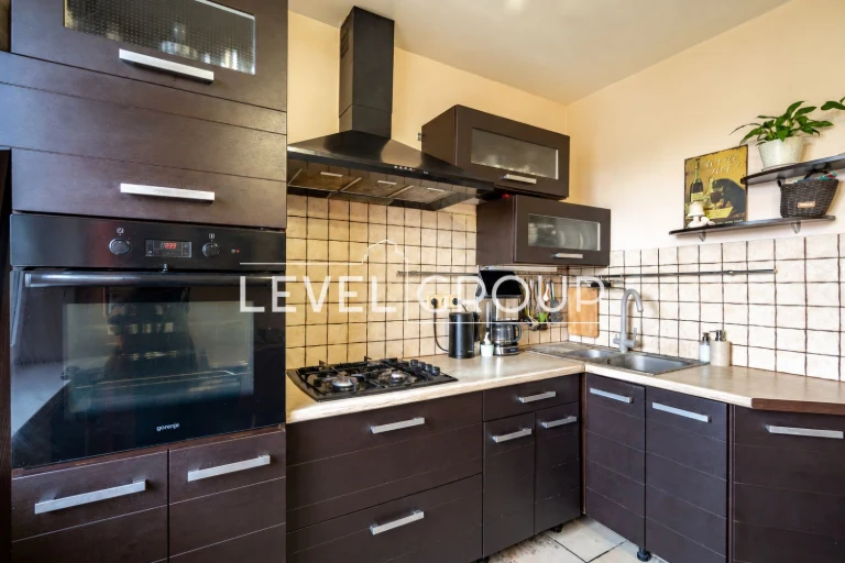 Продаж 2-кімнатної квартири, Теремки-2, вул. Дмитра Луценка, 1