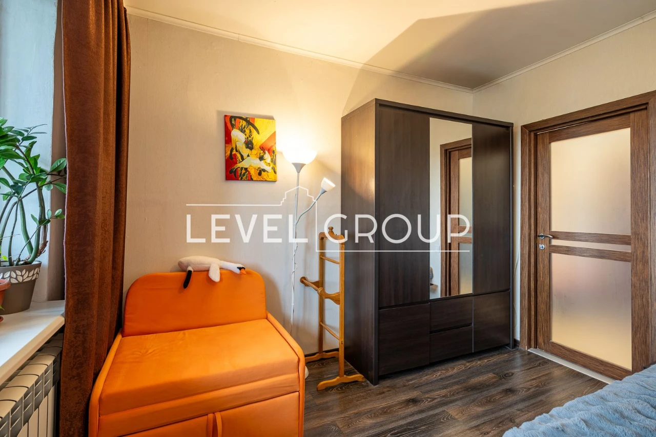 Sale of a 2-bedroom apartment in Теремки-2, вул. Дмитра Луценка, 1