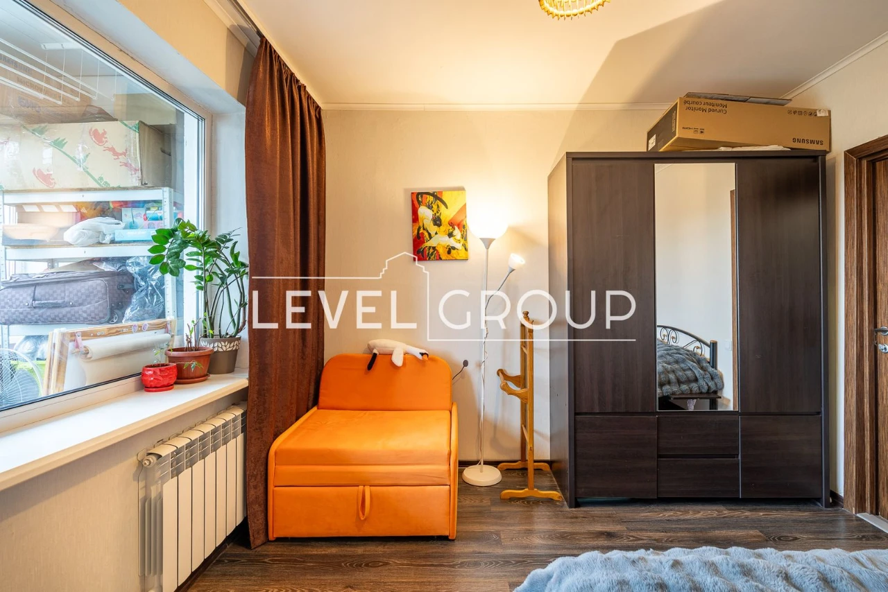 Sale of a 2-bedroom apartment in Теремки-2, вул. Дмитра Луценка, 1