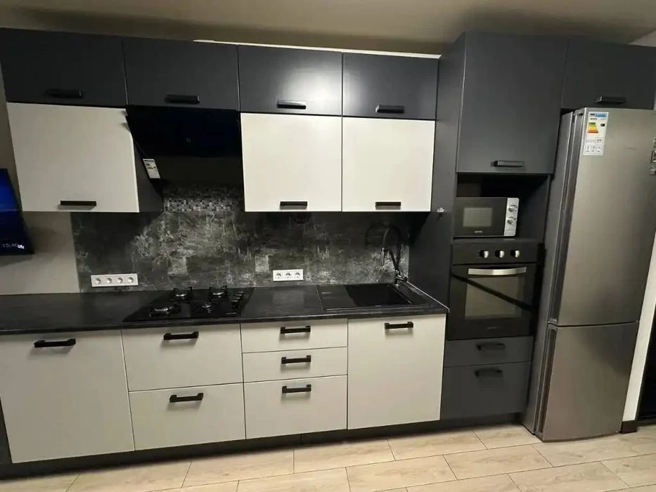 Продам 3-кімнатну квартиру ЖК Ривер Парк