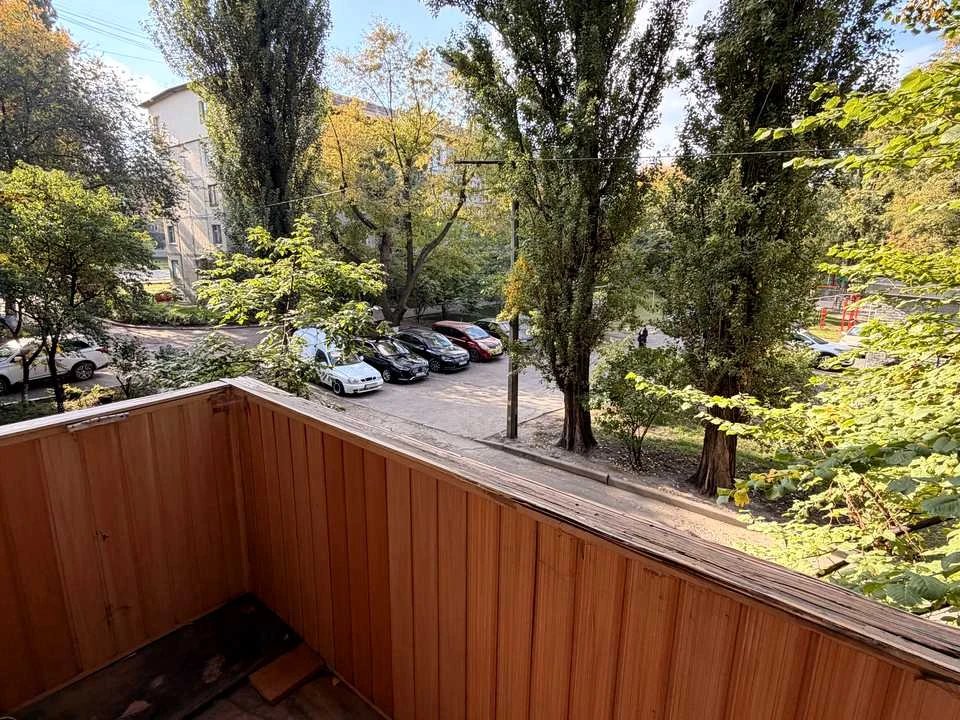 Квартира. Київ, Празька вул.