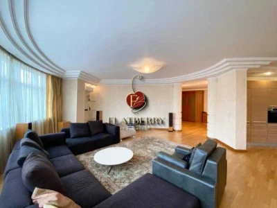 4-room apartment for sale 200 m², Staronavodnytska St., 1
