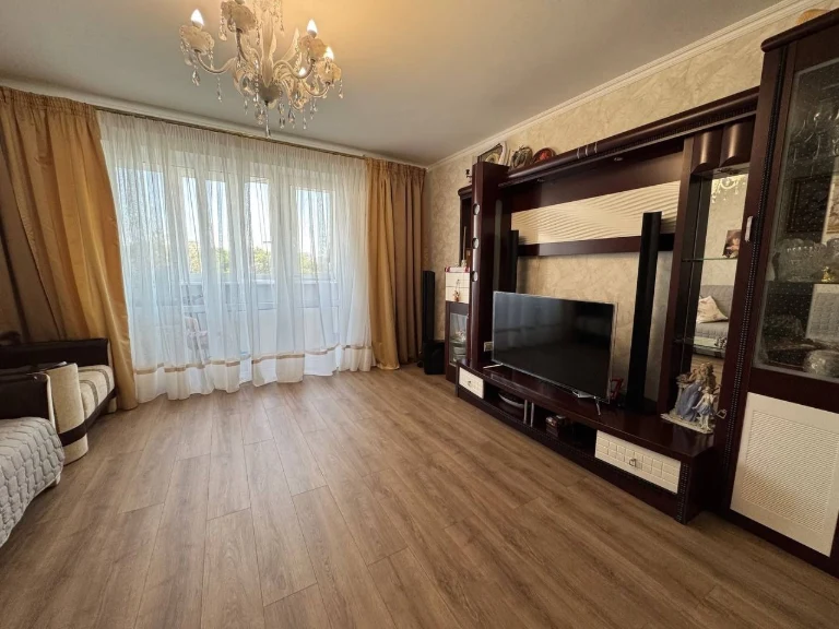 3-кімнатна квартира, 72 м², Фонтанська дорога/іподром, ремонт