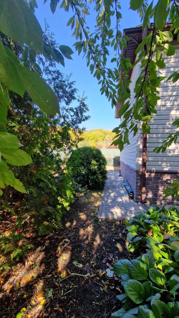 For Sale: House on Bolshaya Danilovka, Laptenkovskaya Street 56 (b)