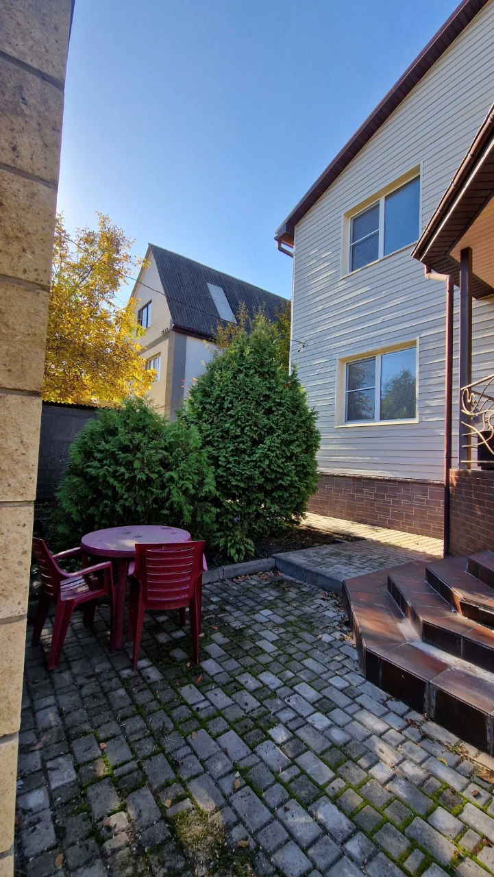 For Sale: House on Bolshaya Danilovka, Laptenkovskaya Street 56 (b)
