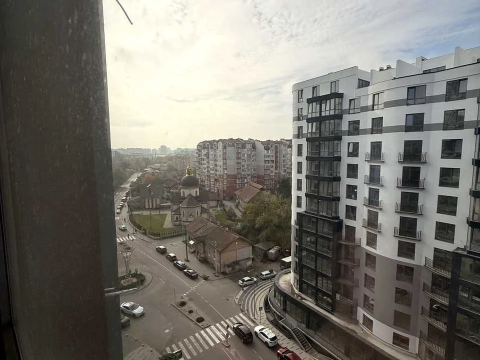 Квартира. Ивано-Франковск, Княгинин улица