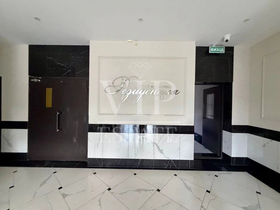 Penhouse for sale, 284 sq.m., in the premium residential complex Residence on Novg