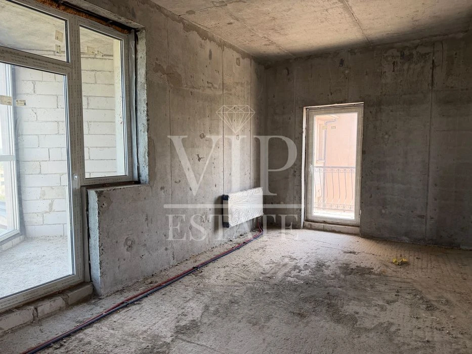 Penhouse for sale, 284 sq.m., in the premium residential complex Residence on Novg