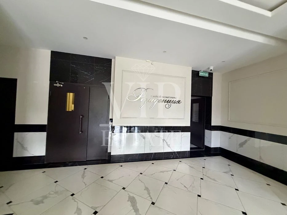 Penhouse for sale, 284 sq.m., in the premium residential complex Residence on Novg