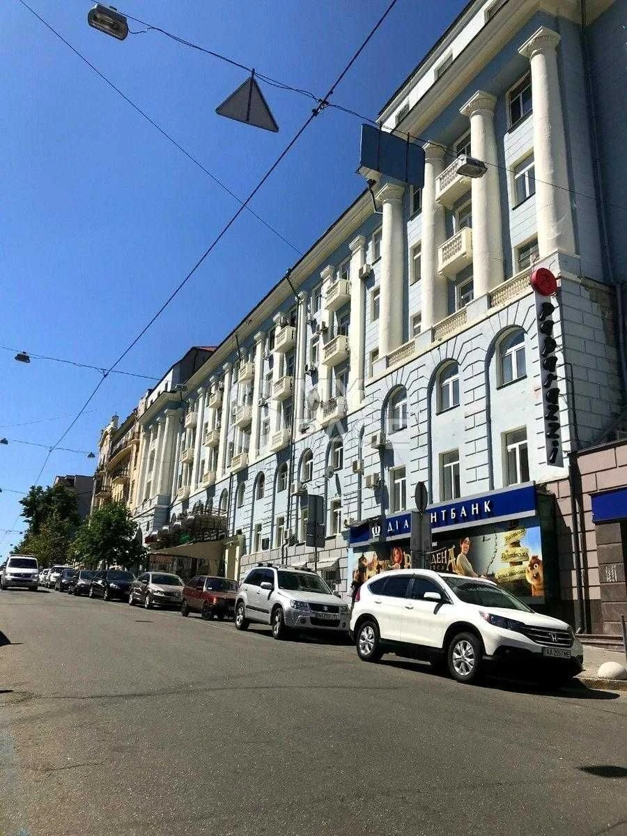 Продається роскошная двухэтажная квартира 235 м² в центре Киева