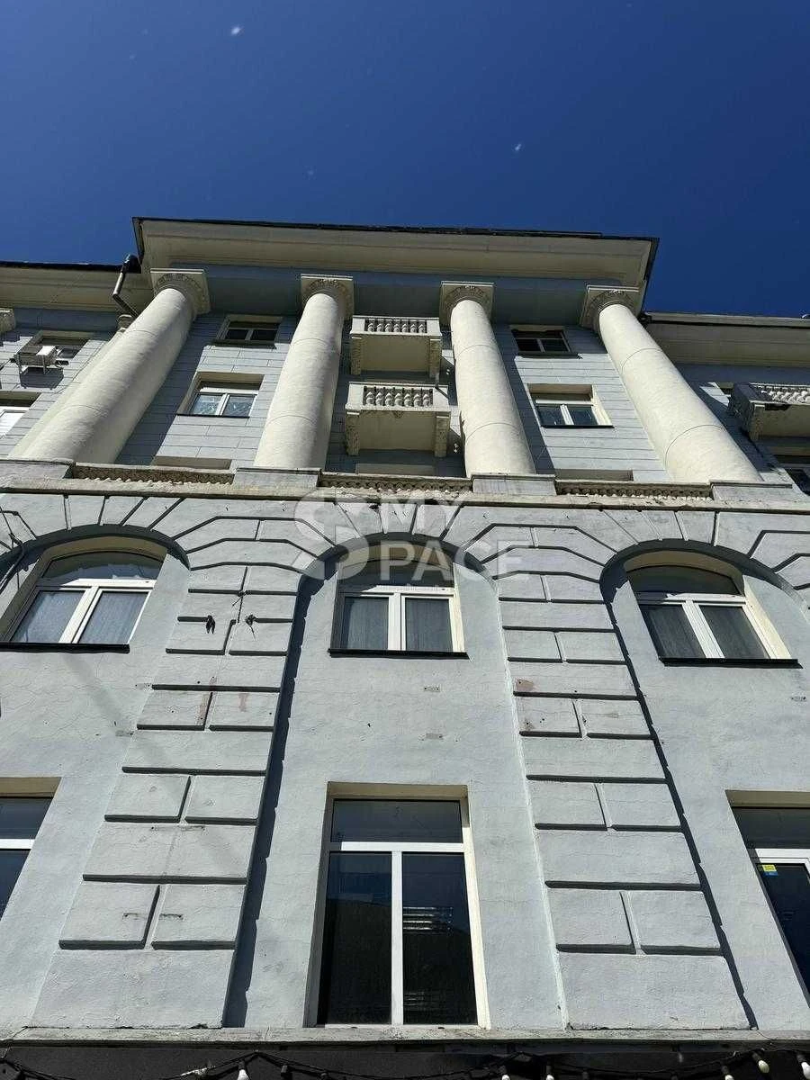 Продається роскошная двухэтажная квартира 235 м² в центре Киева
