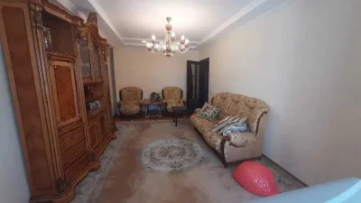 Продається 3-кімнатна квартира, проспект Науки, метро Научна.
