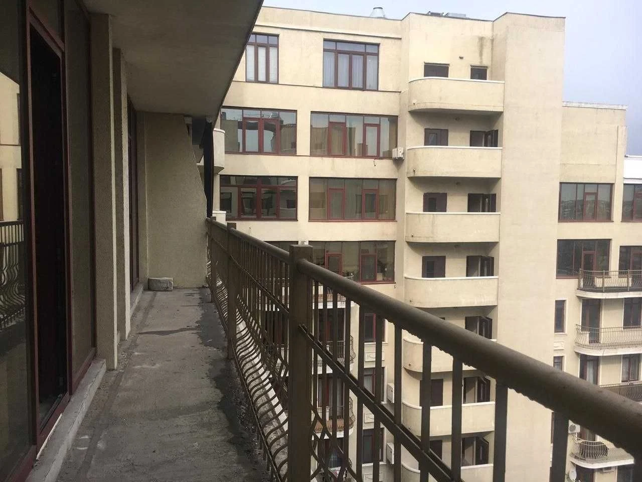 3 комнатная квартира жк Гефест центр города
