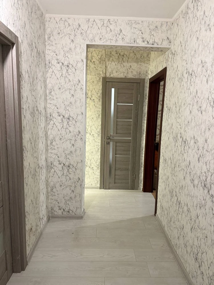 3 room middling floor Tairova