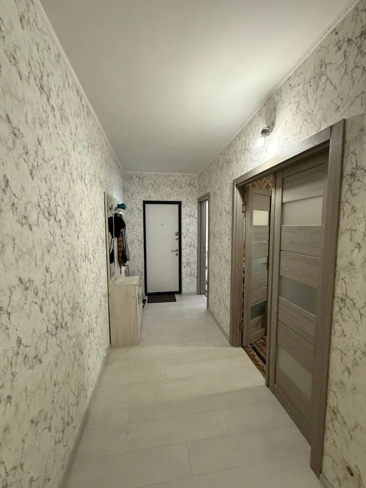 3 room middling floor Tairova