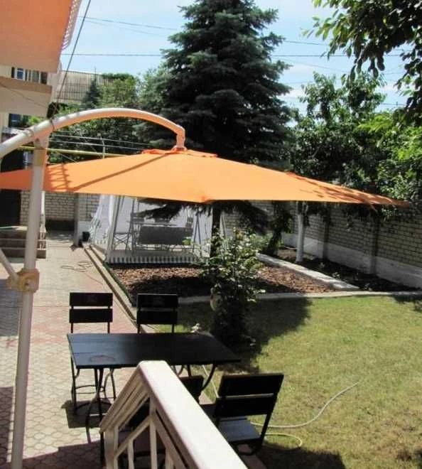 Seafront House in Chernomorka, Central Beach - Great Offer!