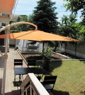 Seafront House in Chernomorka, Central Beach - Great Offer!
