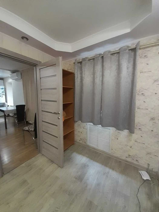 Продажа 2-комнатной квартиры с кухней-студией, Металлургов (21