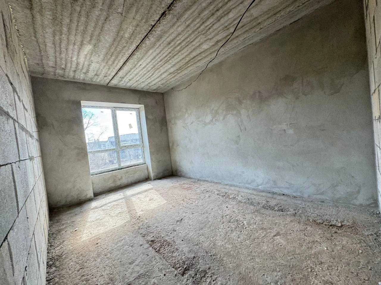 Apartment for sale, center location, installment payment possible.