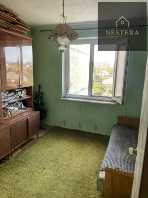 Sale of a 3-bedroom apartment