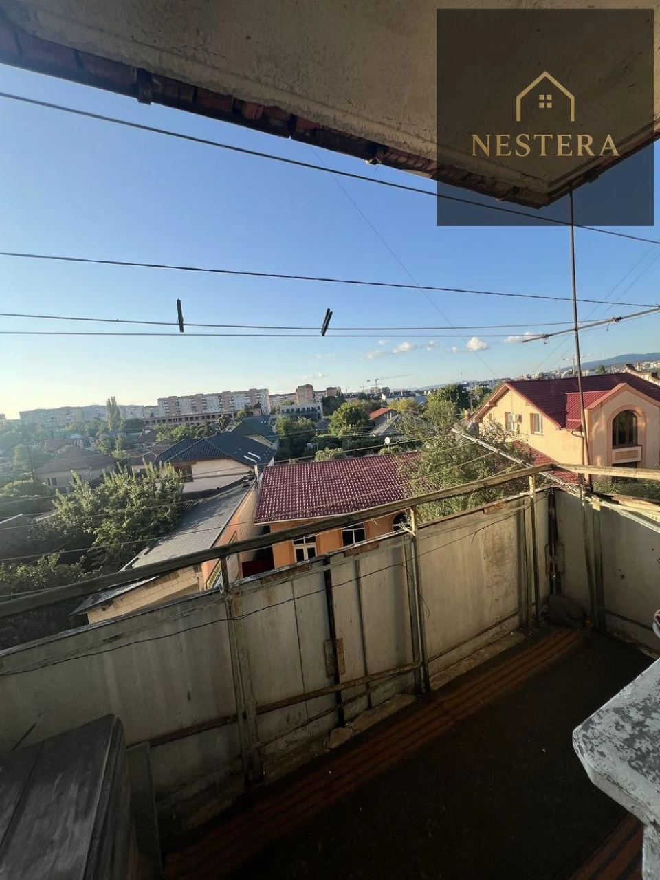 Sale of a 3-bedroom apartment