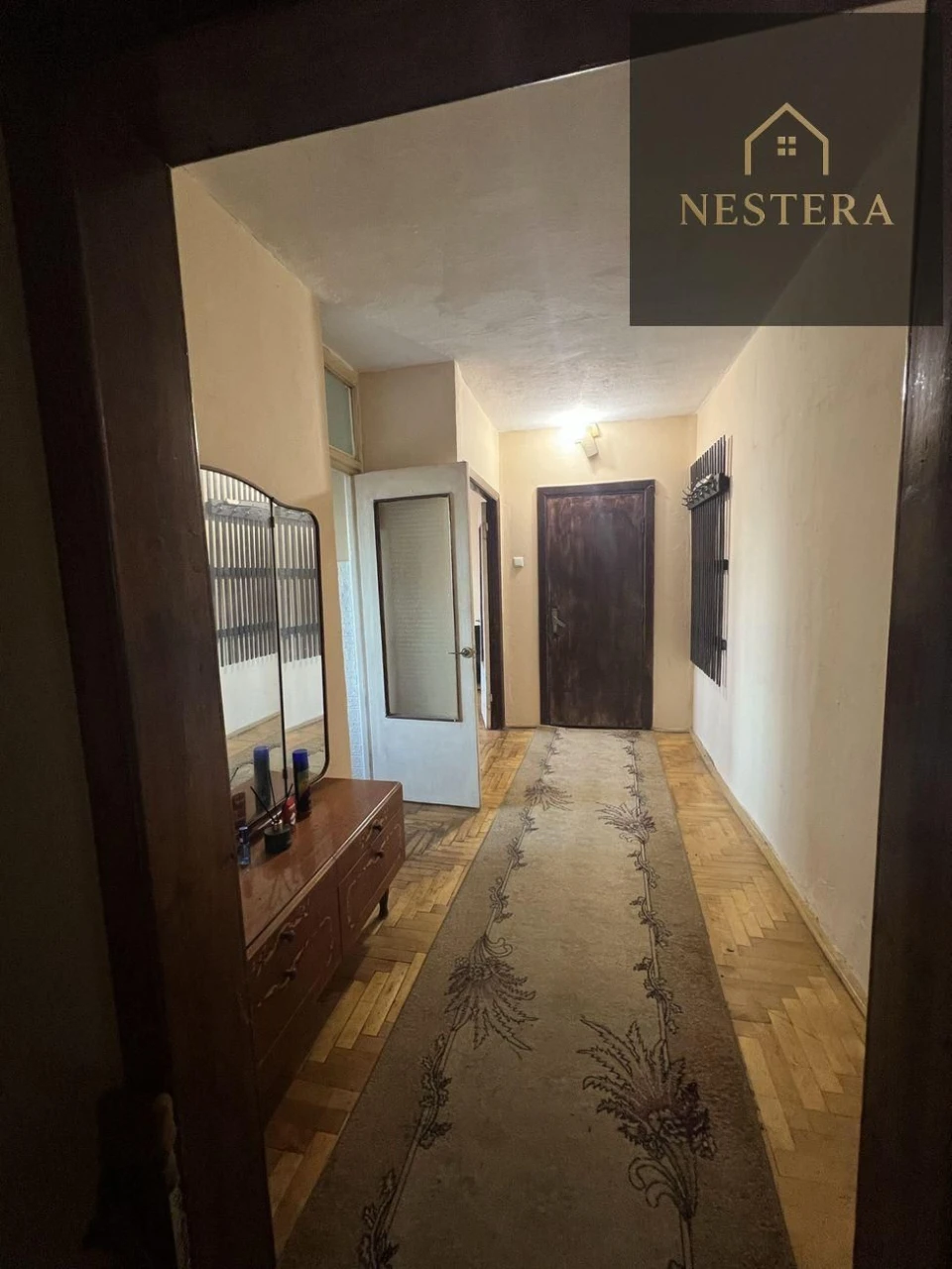 Sale of a 3-bedroom apartment