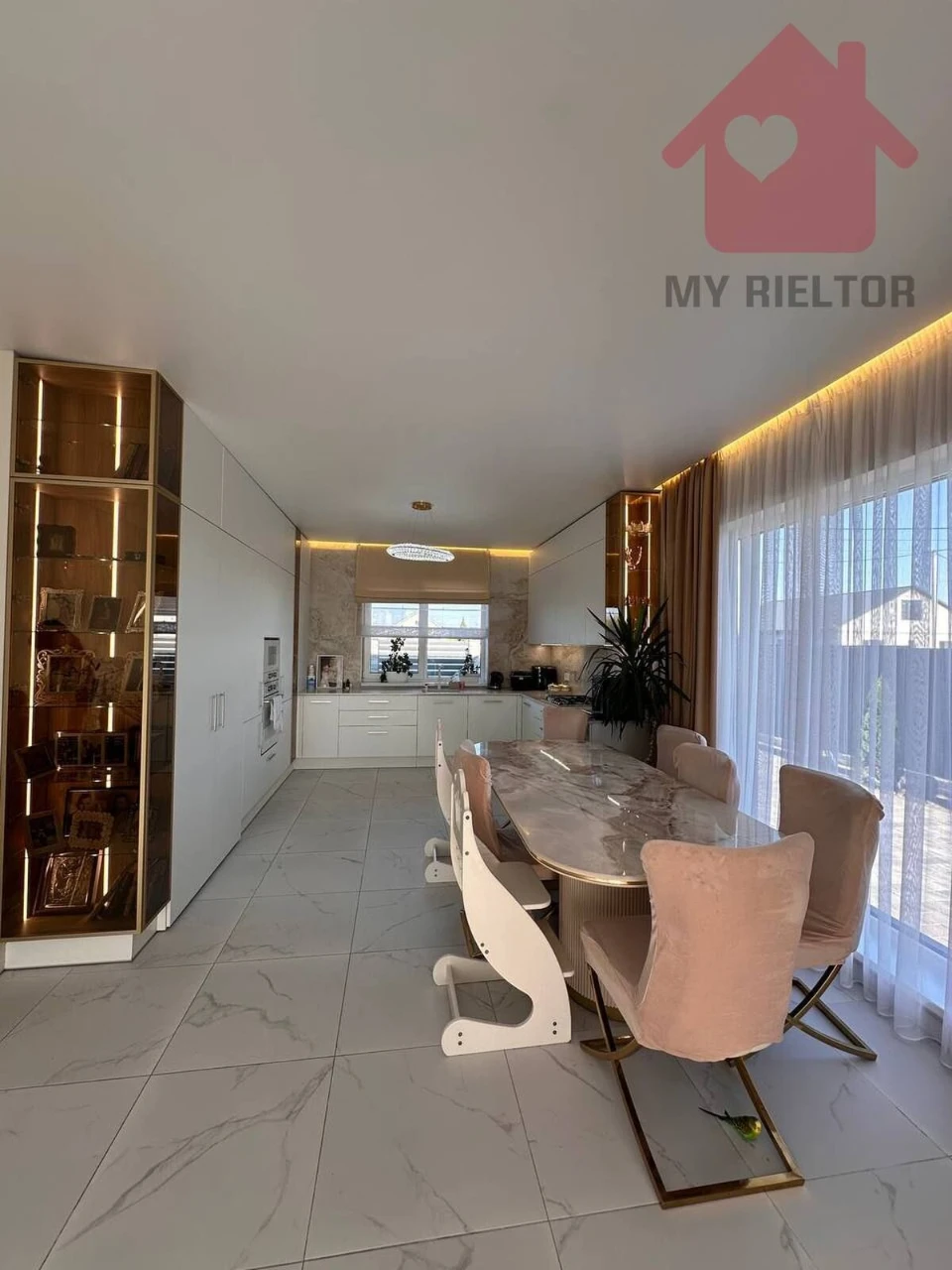 House for Sale, Tabla Area
