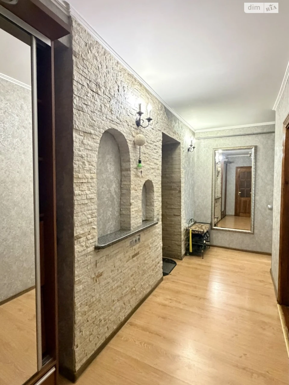 Sale of Apartment near the Bus Station