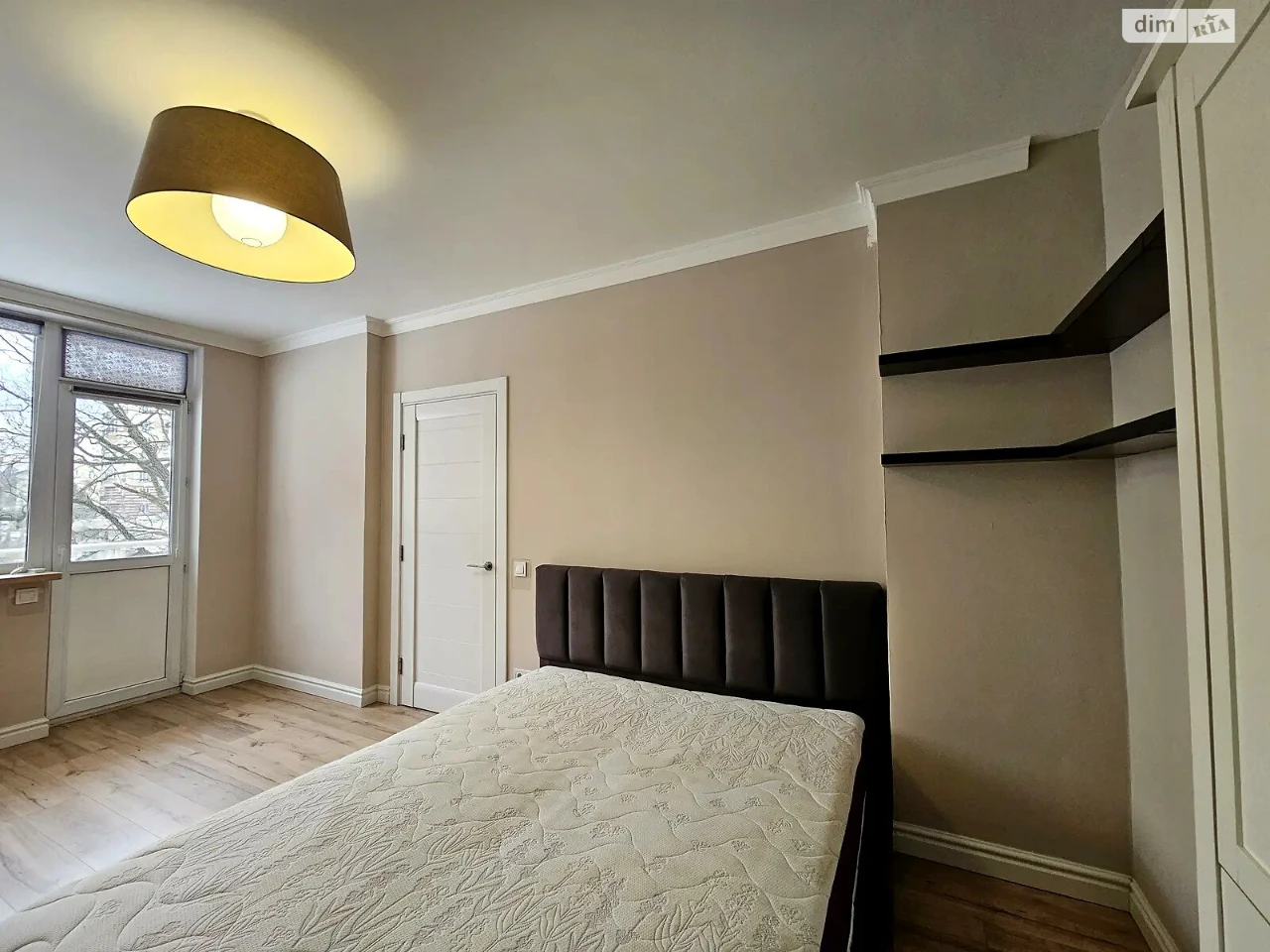 Long-Term Rental Apartment, Syrets'