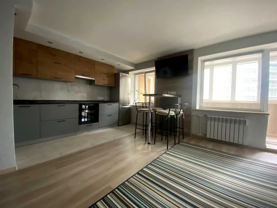 Apartment. Caucasus Street, Kyiv