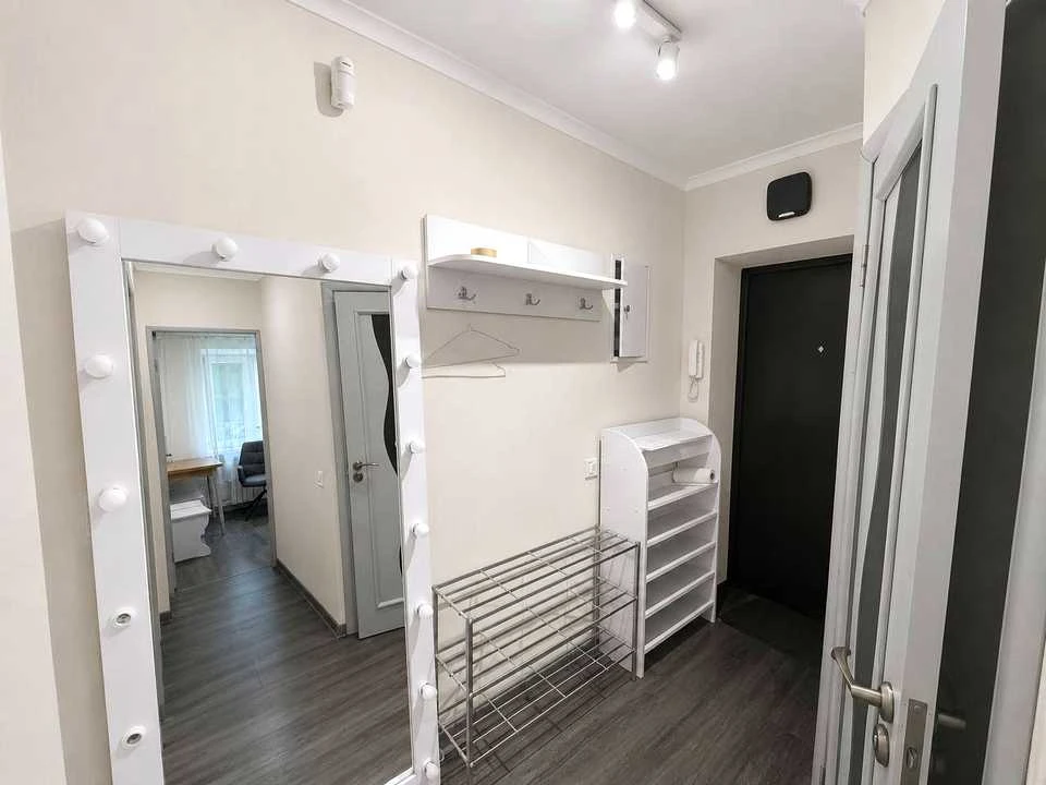 Квартира. Одеса, вулиця Незалежності