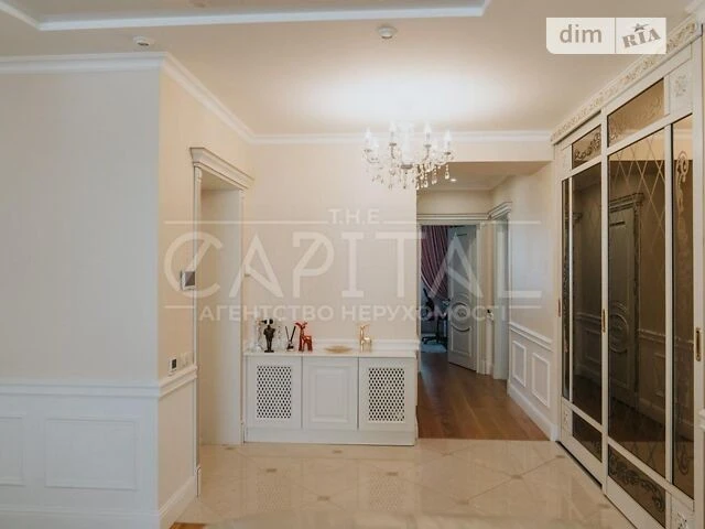 Sale of 4-room apartment 130 sq. m. on Denisa Racynskoho St. 25 •